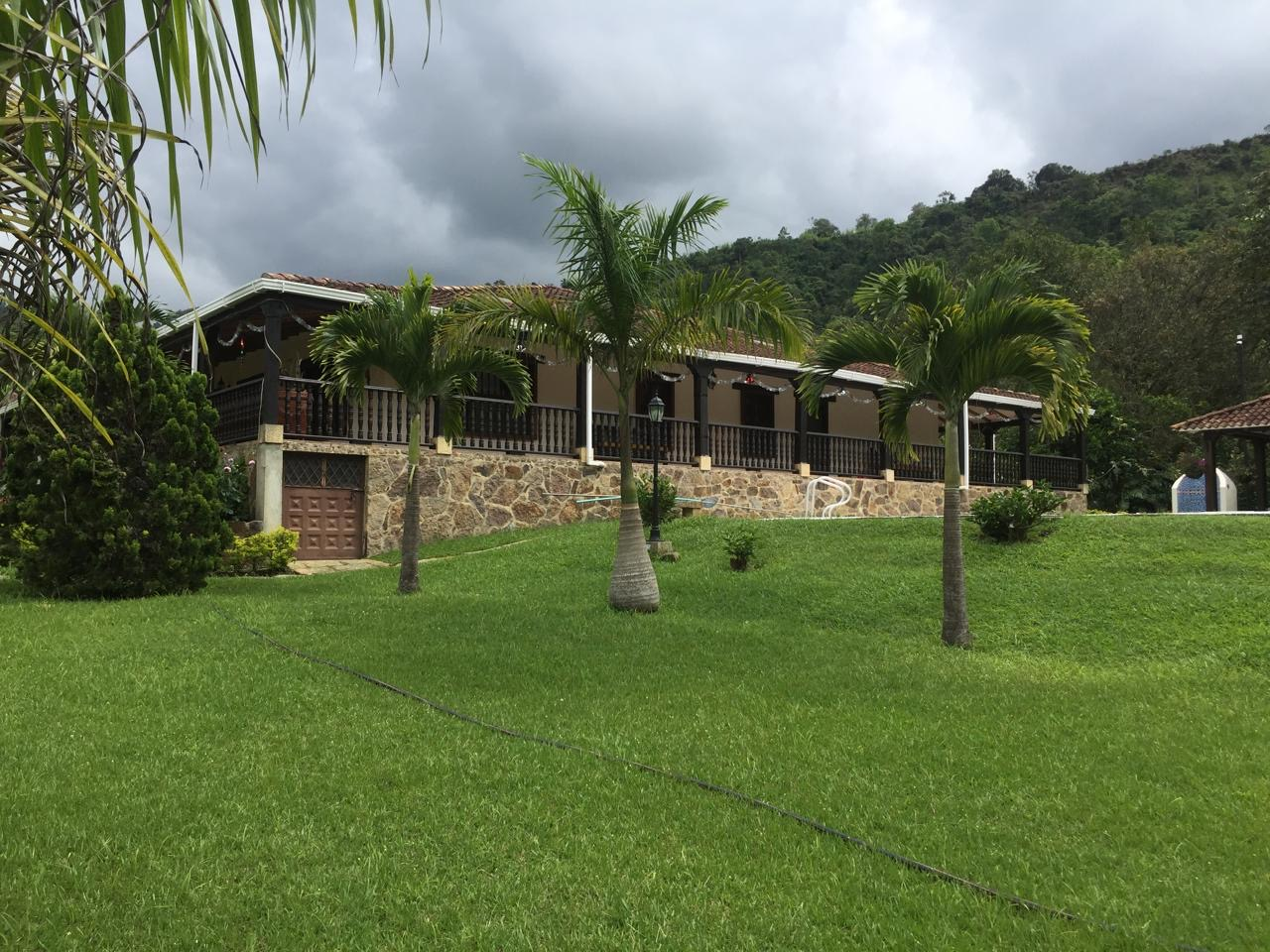 Quinta Las Marías — exterior atardecer